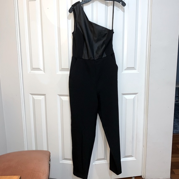 🖤BCBG JUMPSUIT🖤 - Picture 1 of 2